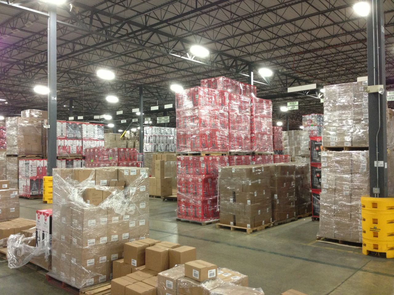 تخزين العفش في جدة